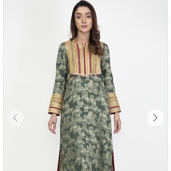 Dresses & Skirts - Long beautiful shirt with embroidery on neck💚
